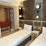 מלון דירות Ayayorgi Homes 3*