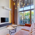 Ayayorgi Homes מלון דירות 3*