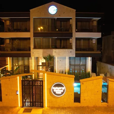 Ayayorgi Homes מלון דירות 3*